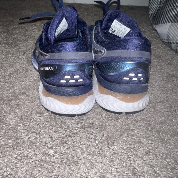 Womens Asics Gel-Nimbus 22 Wide Women's Running Shoe - Picture 8 of 9